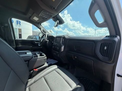 Used 2025 Chevrolet Silverado 3500 W/T AWD/4WD image 31
