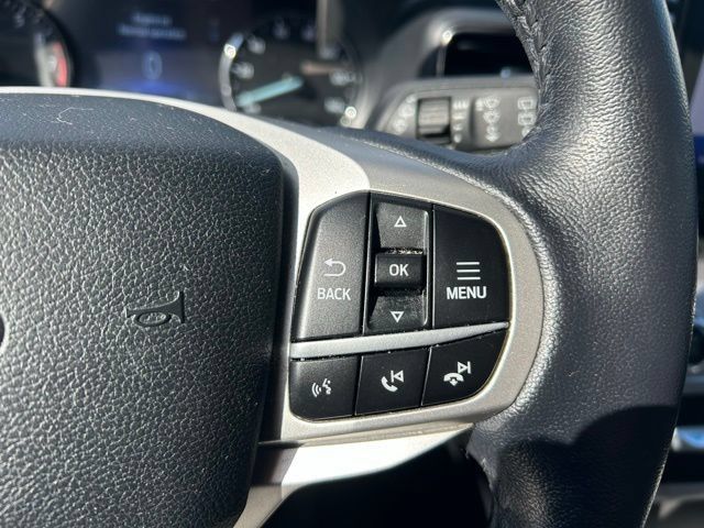 Used 2021 Ford Explorer XLT w/ Equipment Group 202A AWD/4WD image 26