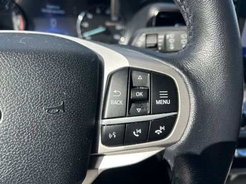 Used 2021 Ford Explorer XLT w/ Equipment Group 202A AWD/4WD image 26