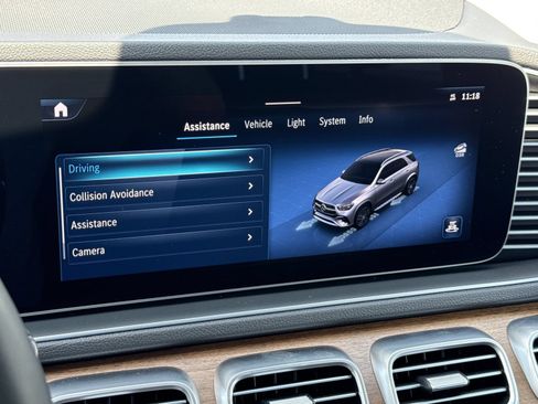 Certified 2025 Mercedes-Benz GLE 350 4MATIC image 21