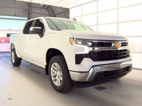 Used 2023 Chevrolet Silverado 1500 LT AWD/4WD image 4