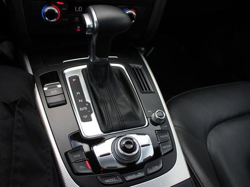 Used 2016 Audi A4 Premium w/ Audi MMI Navigation Plus AWD/4WD image 17