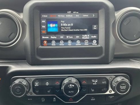 Used 2022 Jeep Wrangler Unlimited Sport AWD/4WD image 19