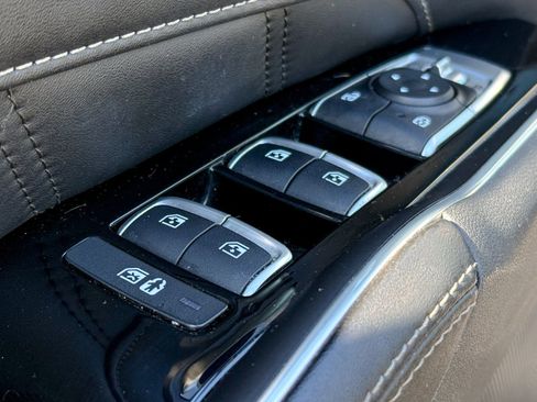 Certified 2022 Kia Sorento SX image 14