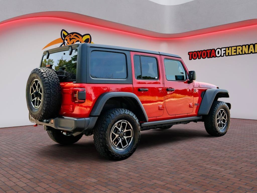 Used 2026 Jeep Wrangler Unlimited Rubicon AWD/4WD image 6