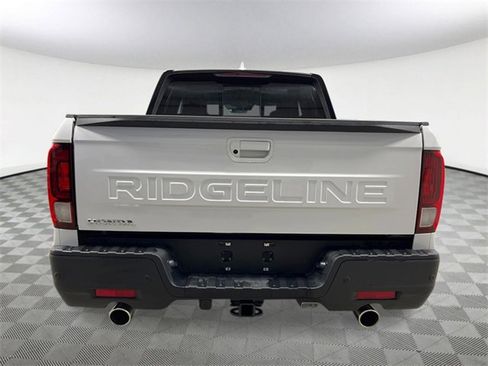 New 2026 Honda Ridgeline Black Edition image 4