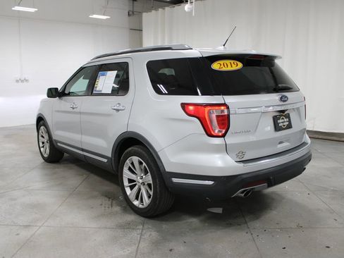 Used 2019 Ford Explorer Limited w/ Class III Trailer Tow Package image 7