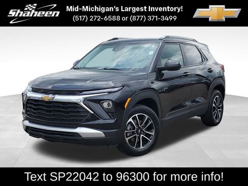 Used 2025 Chevrolet TrailBlazer LT AWD/4WD image 1