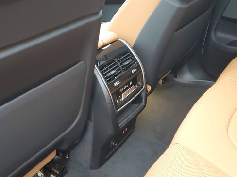 New 2026 BMW X5 xDrive40i w/ M Sport Package AWD/4WD image 25