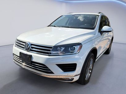 Used 2015 Volkswagen Touareg VR6