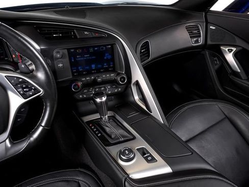 Used 2019 Chevrolet Corvette Stingray Coupe RWD image 26
