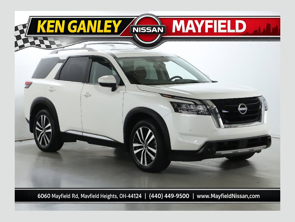 Used 2024 Nissan Pathfinder Platinum w/ Cargo Package AWD/4WD image 1