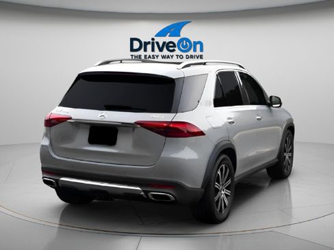 Used 2024 Mercedes-Benz GLE 450 4MATIC w/ Winter Package image 6