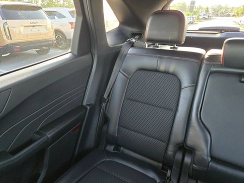 Used 2023 Ford Escape ST-Line FWD image 12