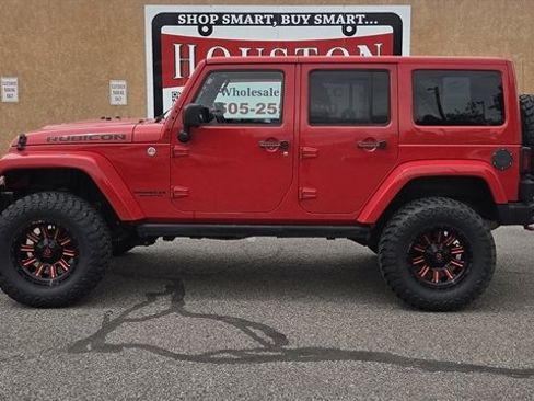 Used 2015 Jeep Wrangler Unlimited Rubicon image 1