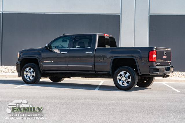 Used 2016 GMC Sierra 2500 SLT w/ All-Terrain HD Package AWD/4WD image 5