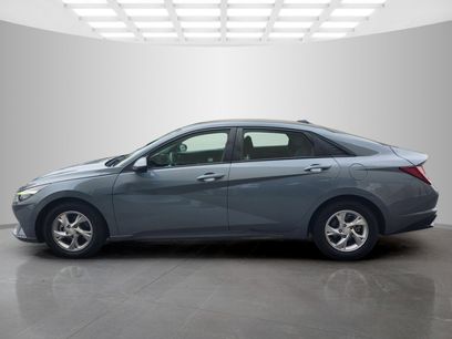 Used 2021 Hyundai Elantra SE
