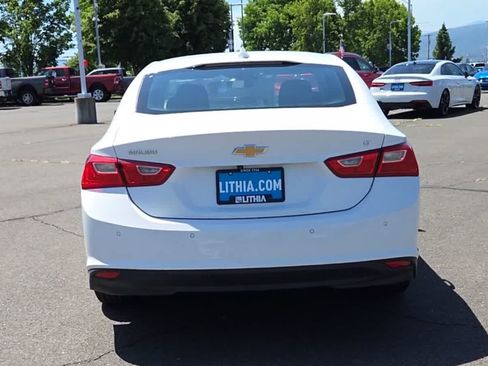 Used 2024 Chevrolet Malibu LT FWD image 7