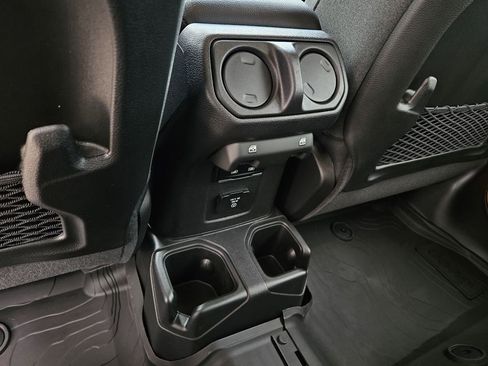 New 2026 Jeep Wrangler Unlimited Rubicon AWD/4WD image 11