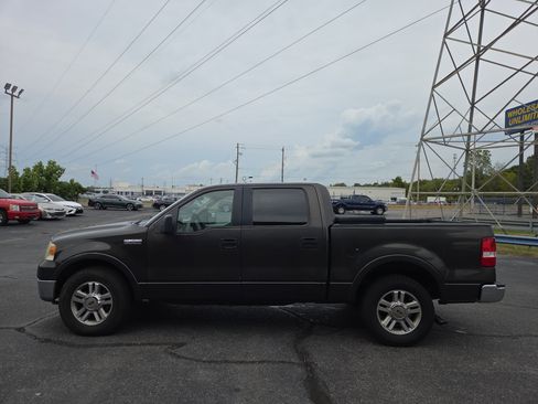 Used 2005 Ford F150 XLT image 2