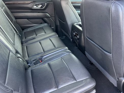 Used 2022 Chevrolet Suburban Z71 image 20