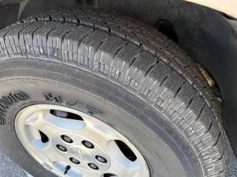 Used 2004 Chevrolet Silverado 1500 LS RWD image 12