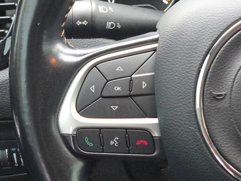 Used 2021 Jeep Compass Limited image 13