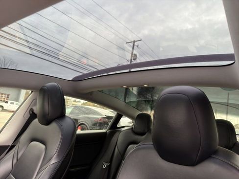 Used 2019 Tesla Model 3 Performance image 19