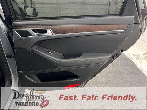 Used 2015 Hyundai Genesis 5.0 image 36