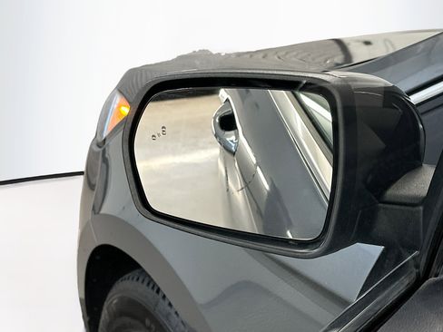 Used 2024 Ford Edge SEL AWD/4WD image 16