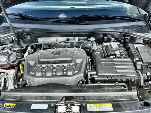 Used 2023 Volkswagen Tiguan SE image 13