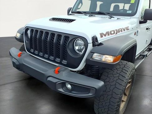 Used 2021 Jeep Gladiator Mojave w/ Cold Weather Group AWD/4WD image 22