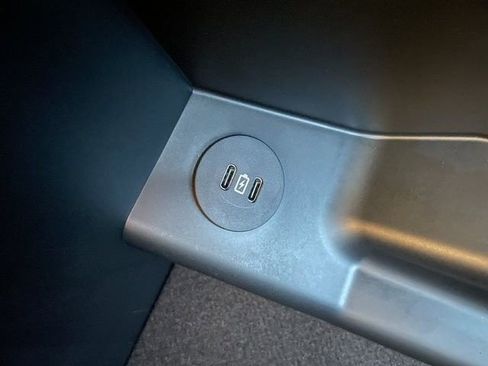 New 2025 Ford F150 Lariat w/ Equipment Group 502A High image 41