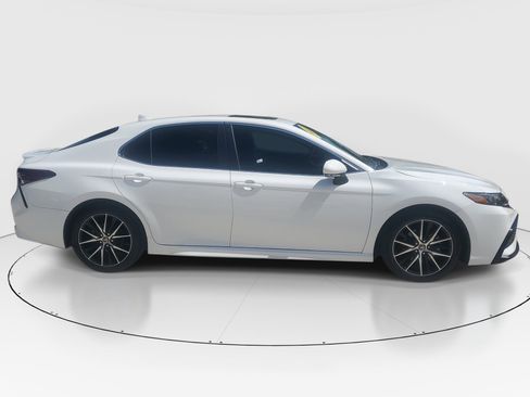 Certified 2023 Toyota Camry SE w/ Convenience Package FWD image 2