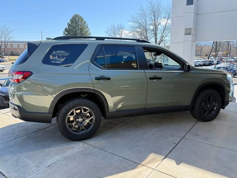 New 2026 Honda Pilot TrailSport image 4