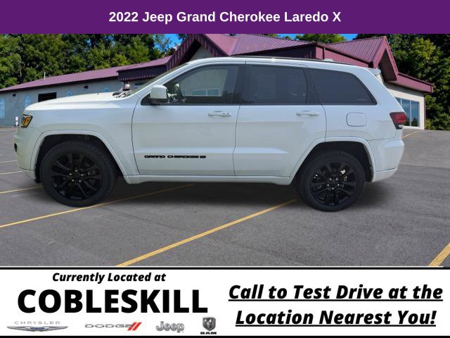 Used 2022 Jeep Grand Cherokee Laredo X AWD/4WD image 7