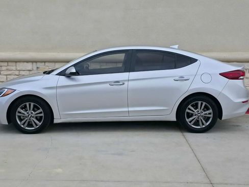 Used 2018 Hyundai Elantra SEL FWD image 6