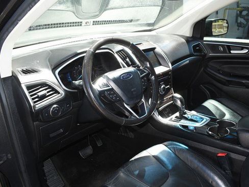 Used 2015 Ford Edge Titanium image 14