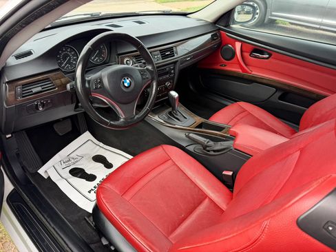 Used 2011 BMW 328i xDrive Coupe AWD/4WD image 12