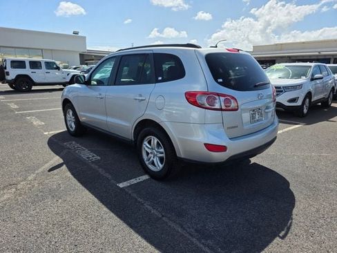 Used 2011 Hyundai Santa Fe GLS FWD image 5