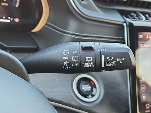 Used 2021 Jeep Grand Cherokee L Limited image 26