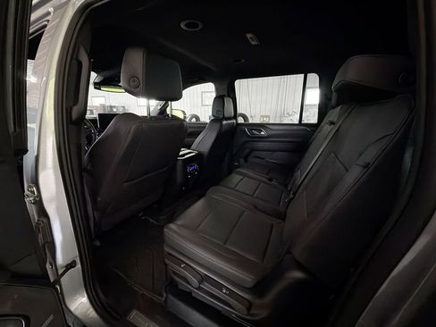 Used 2024 Chevrolet Suburban LT w/ Max Trailering Package AWD/4WD image 9