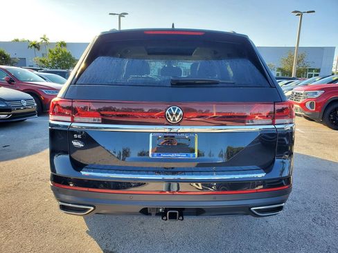 New 2026 Volkswagen Atlas SE FWD image 4