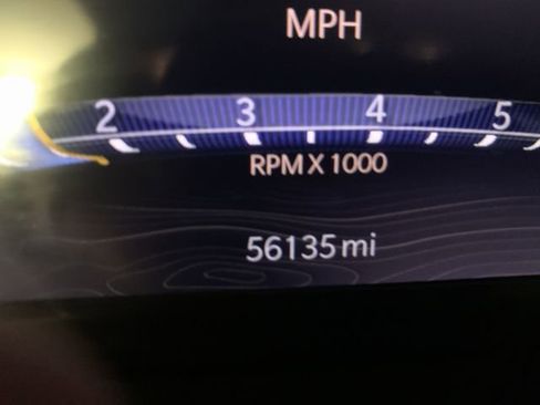 Used 2023 Jeep Grand Cherokee Limited image 12