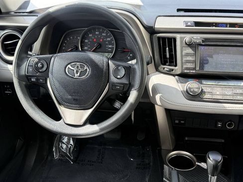 Used 2013 Toyota RAV4 XLE FWD image 6