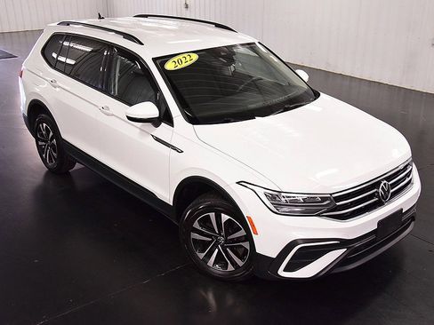 Used 2022 Volkswagen Tiguan S image 9