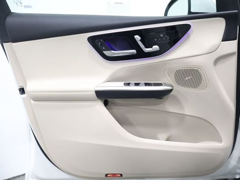 New 2026 Mercedes-Benz GLC 300 4MATIC image 12