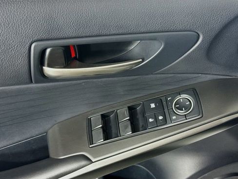 Used 2024 Lexus IS 350 F Sport RWD image 17