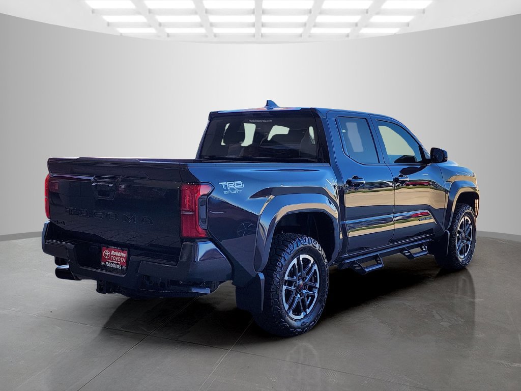 Used 2025 Toyota Tacoma TRD Sport AWD/4WD image 5