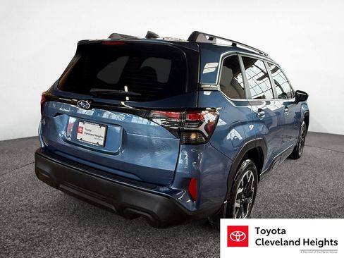 Used 2025 Subaru Forester w/ Convenience Package #1 image 5